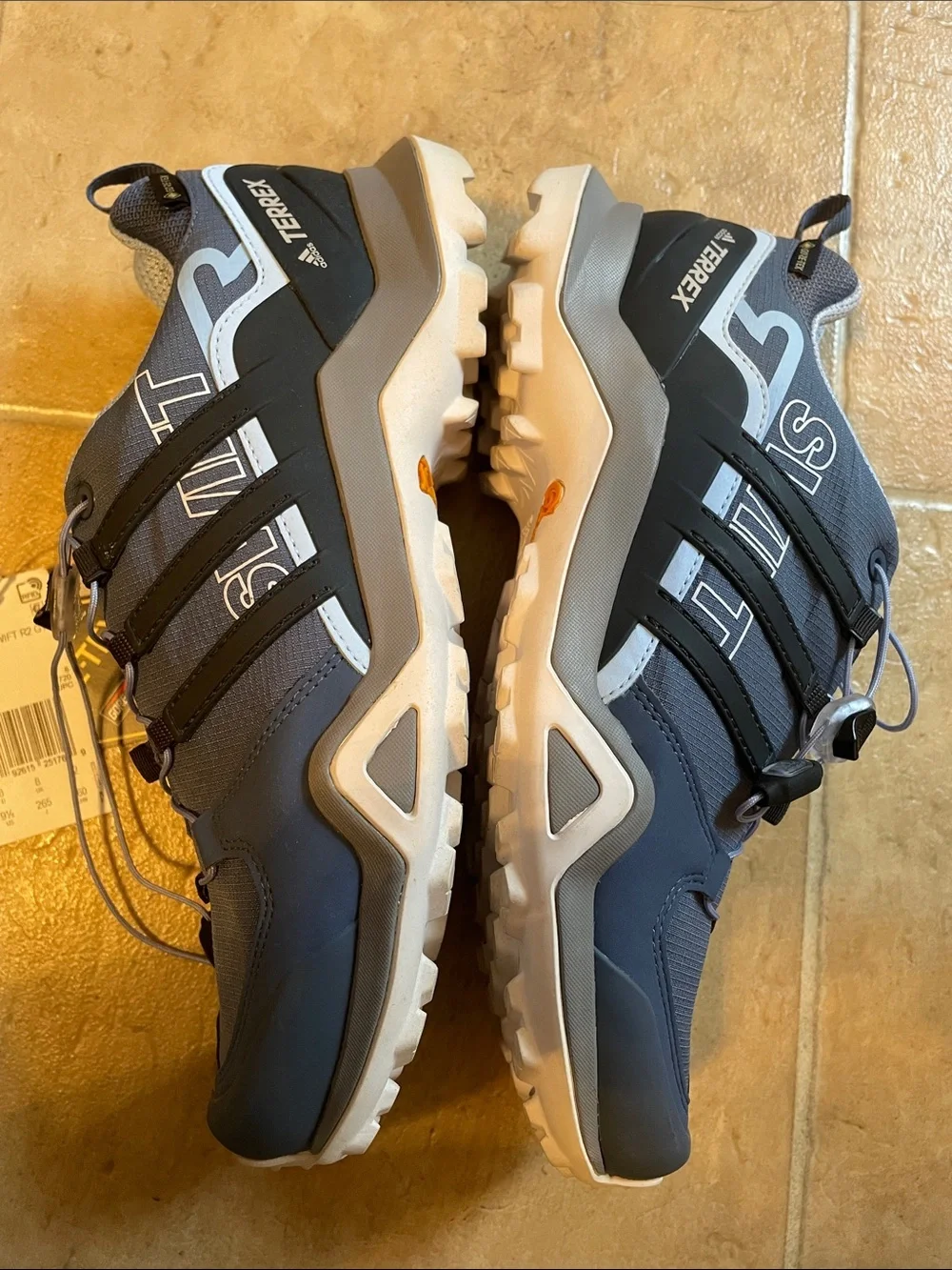 adidas lightweight athletic
